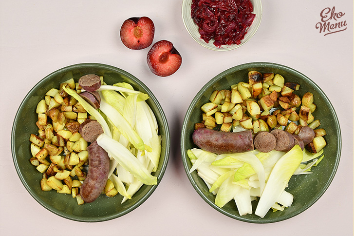 Braadworst met zoetzure pruimensaus 